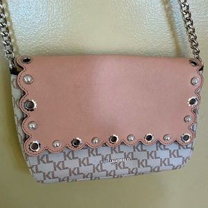 Karl Lagerfeld Elsa Scalloped Leather Bag​